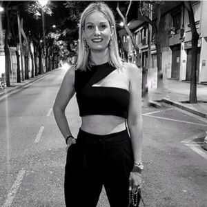 𝗡𝗪𝗧 𝗭𝗮𝗿𝗮 • Cut Out Crop Top